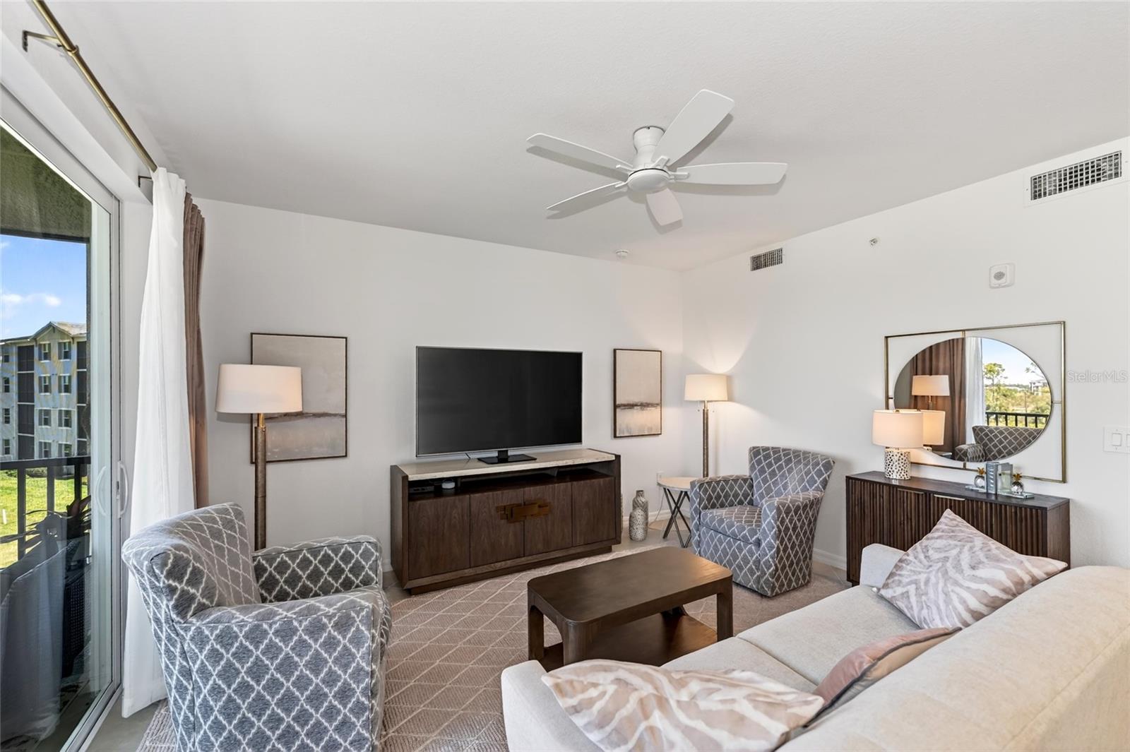 Image 4 of 52 For 12320 Wellen Golf Street 306