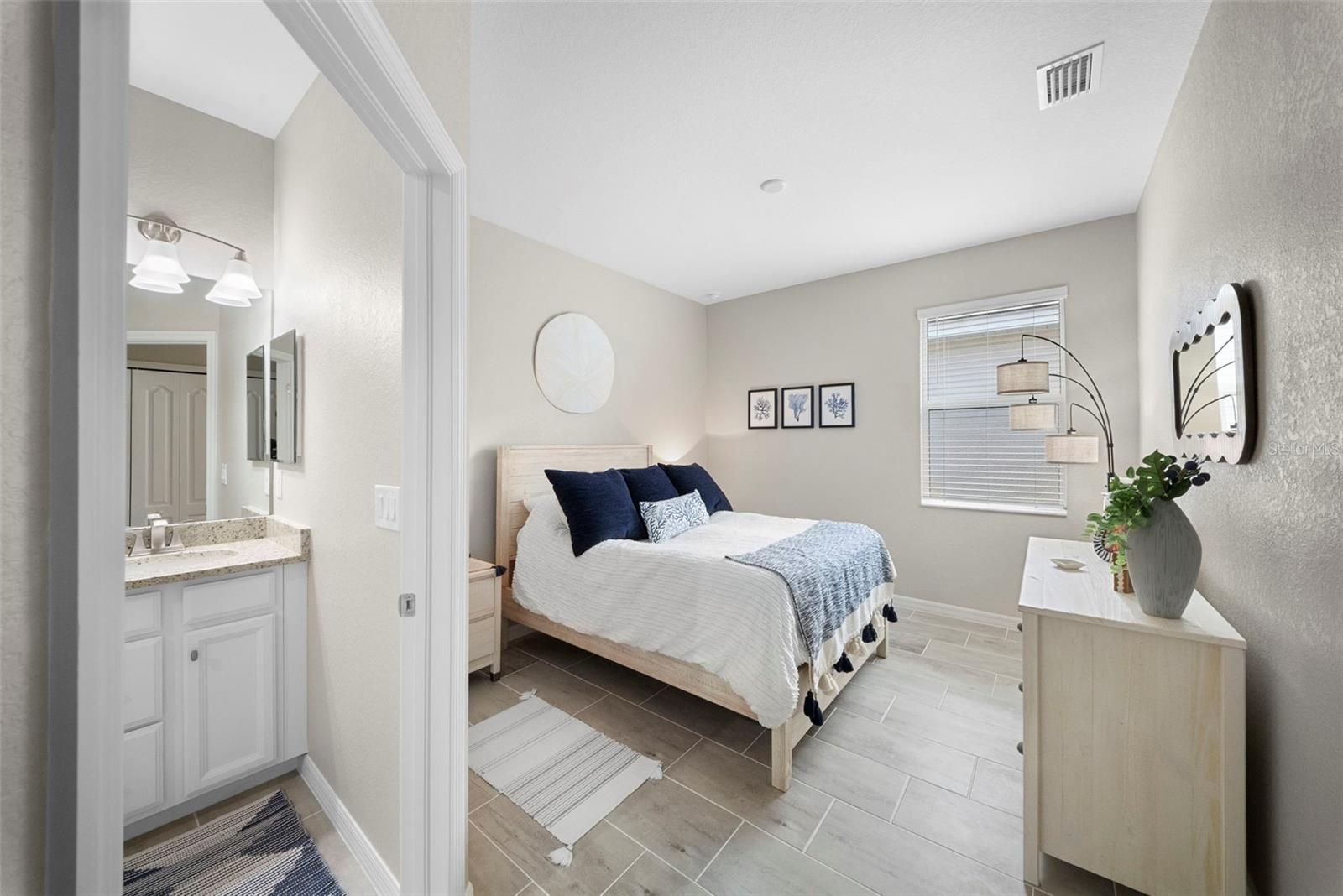 Image 23 of 61 For 16378 Bonita Landing Circle