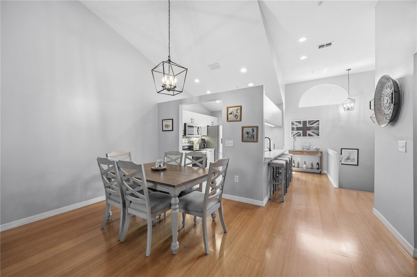 Image 11 of 67 For 4240 Breezeway Boulevard 321