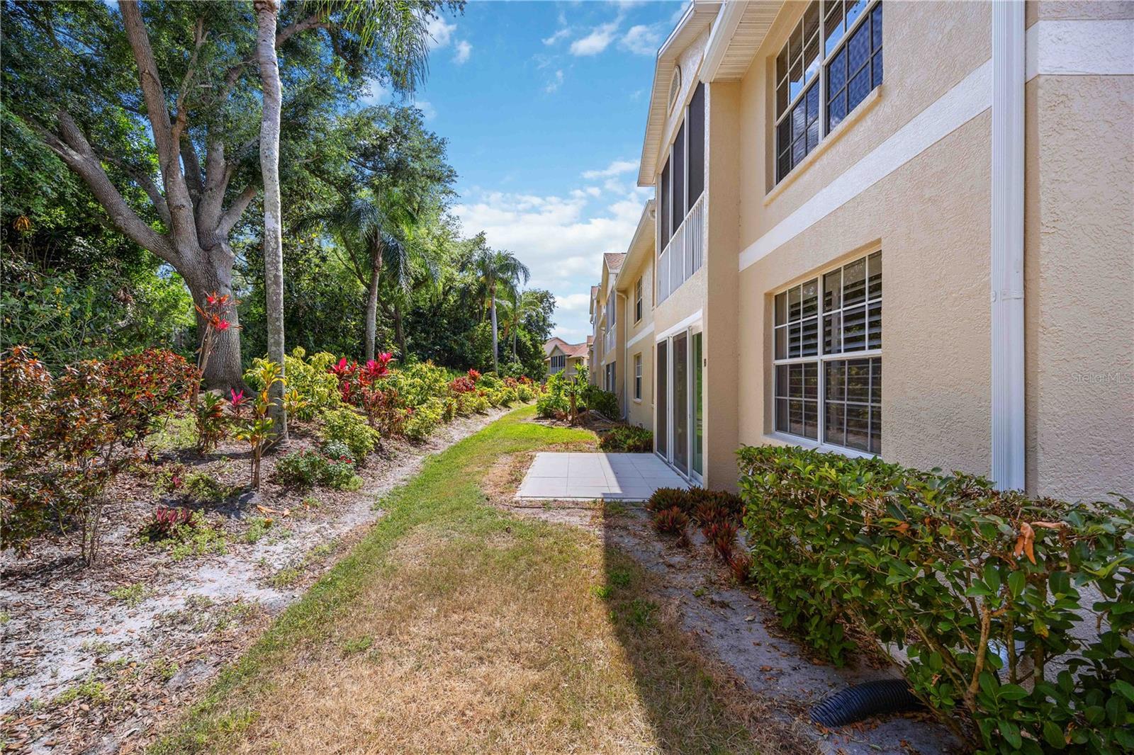 Image 34 of 67 For 4240 Breezeway Boulevard 321