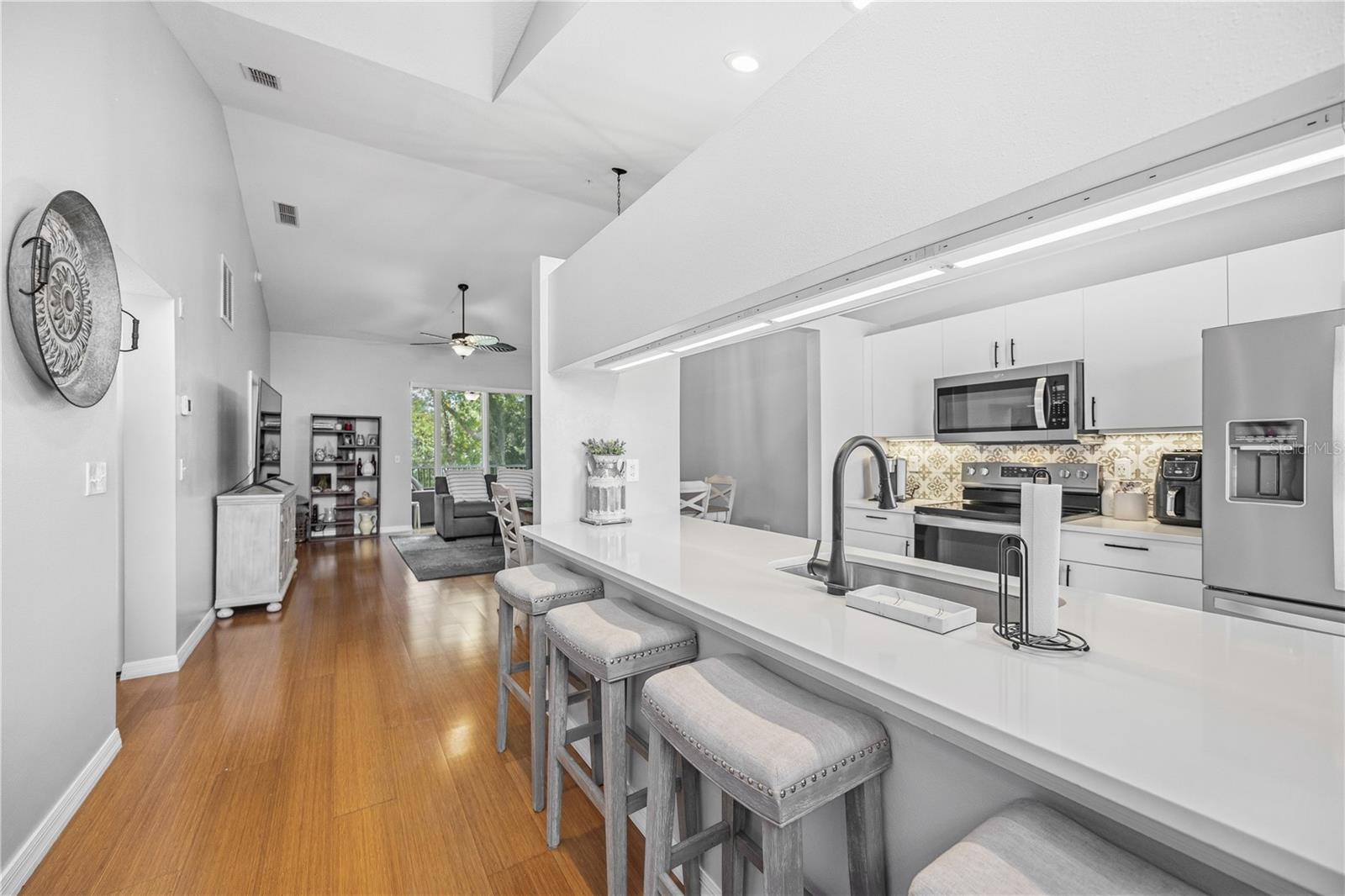 Image 4 of 67 For 4240 Breezeway Boulevard 321