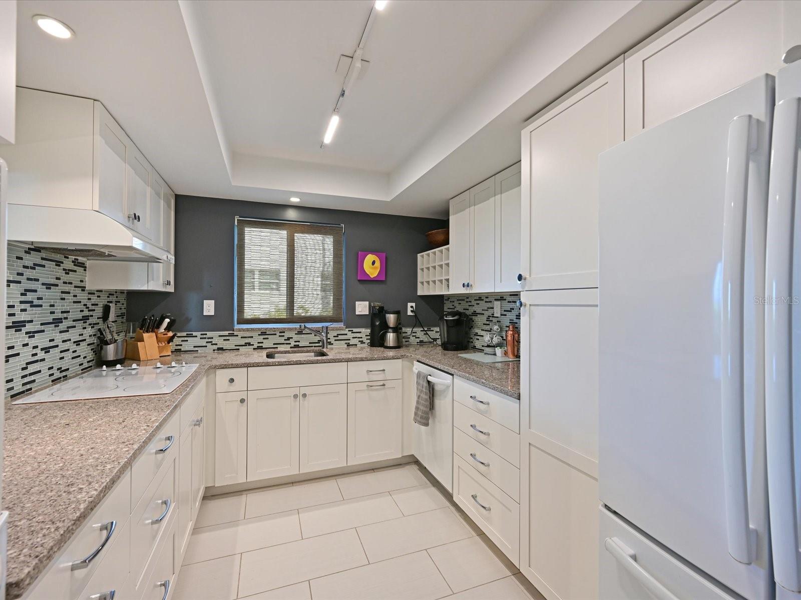 Image 16 of 29 For 5591 Gulf Of Mexico Drive 4