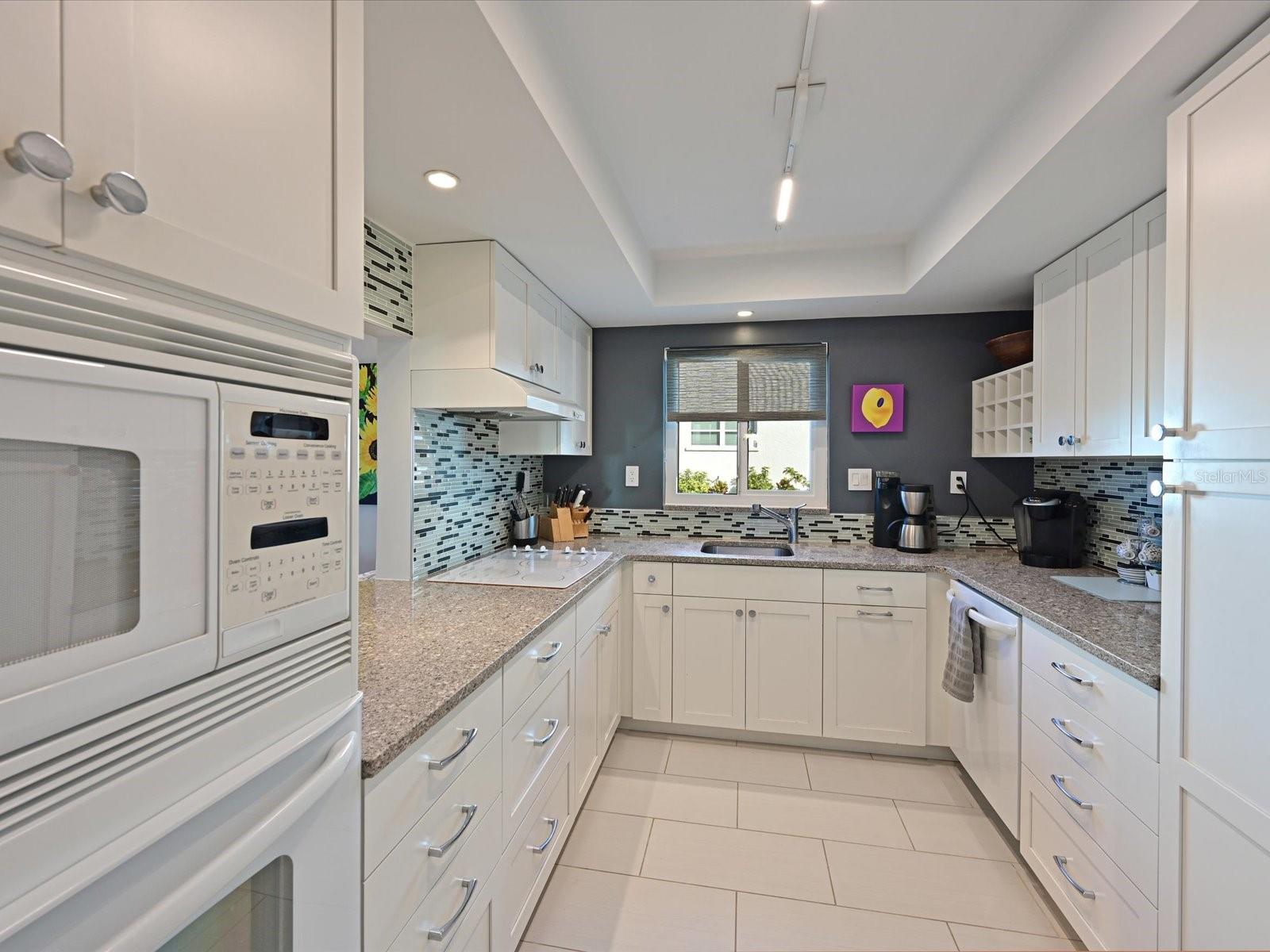 Image 17 of 29 For 5591 Gulf Of Mexico Drive 4