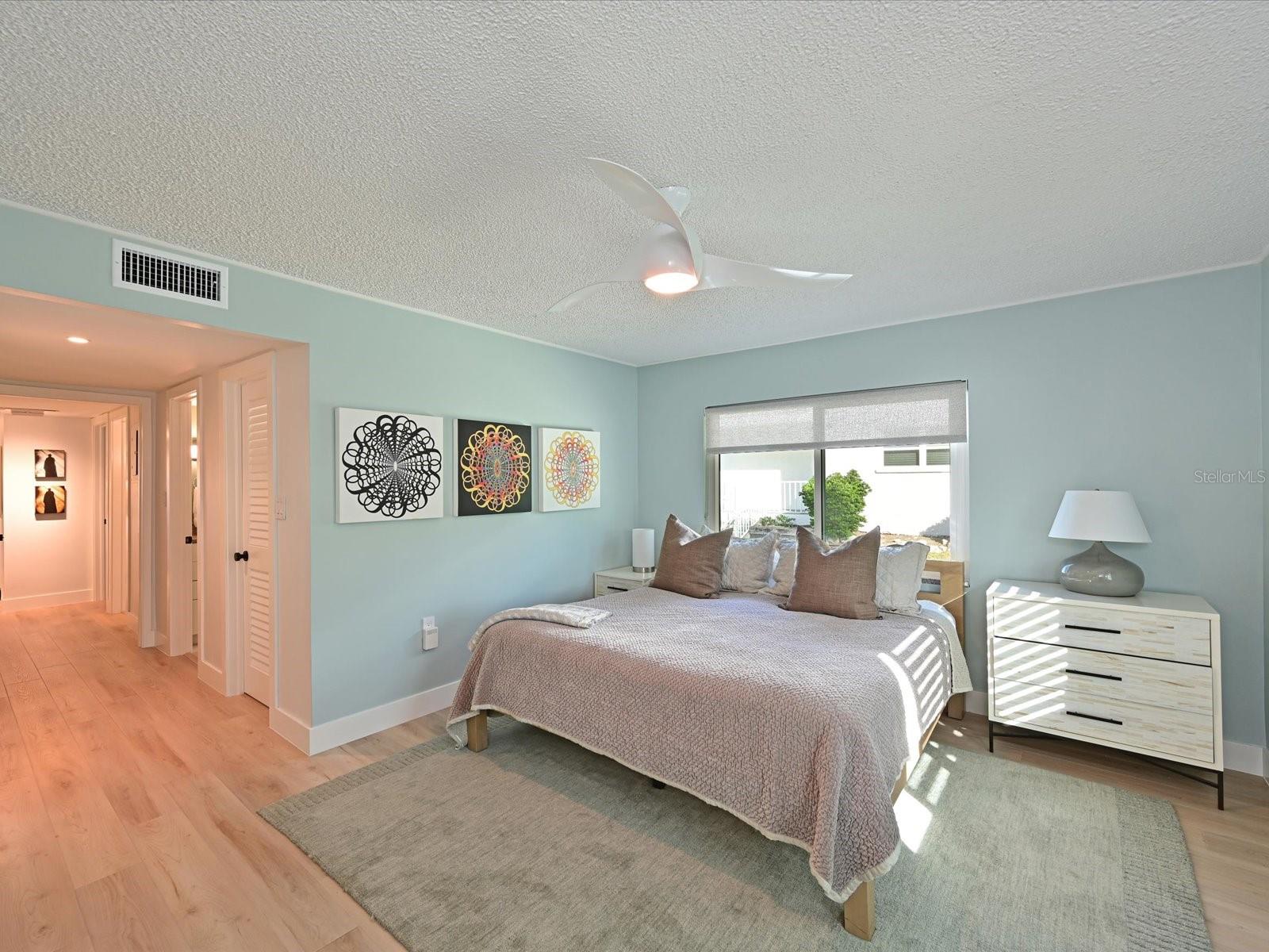 Image 20 of 29 For 5591 Gulf Of Mexico Drive 4