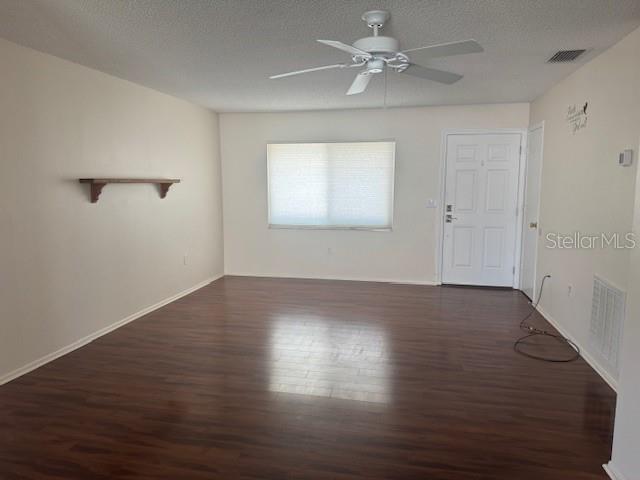 Image 7 of 26 For 5176 Island Date Street