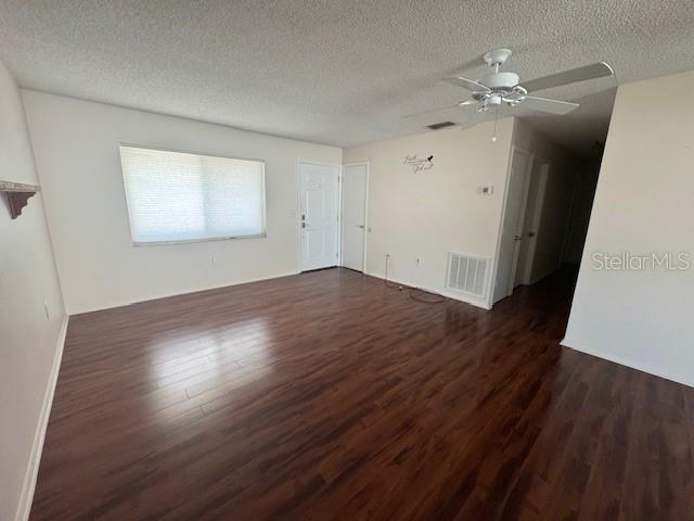 Image 8 of 26 For 5176 Island Date Street