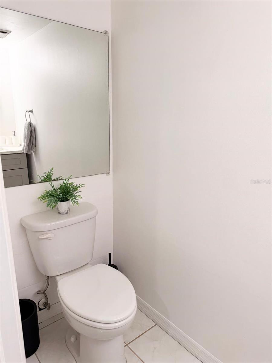 Image 10 of 33 For 5027 16th Place 102