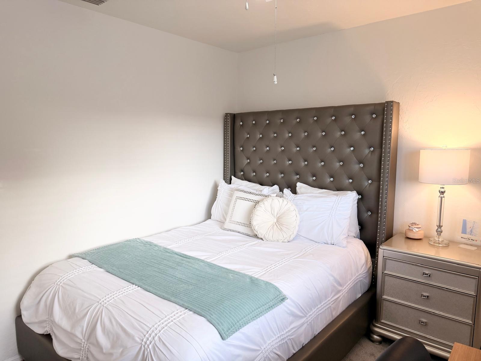 Image 24 of 33 For 5027 16th Place 102