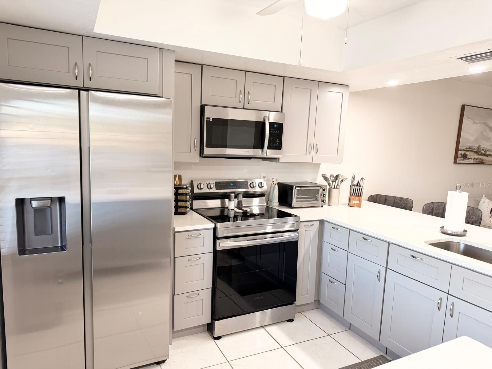 Image 5 of 33 For 5027 16th Place 102