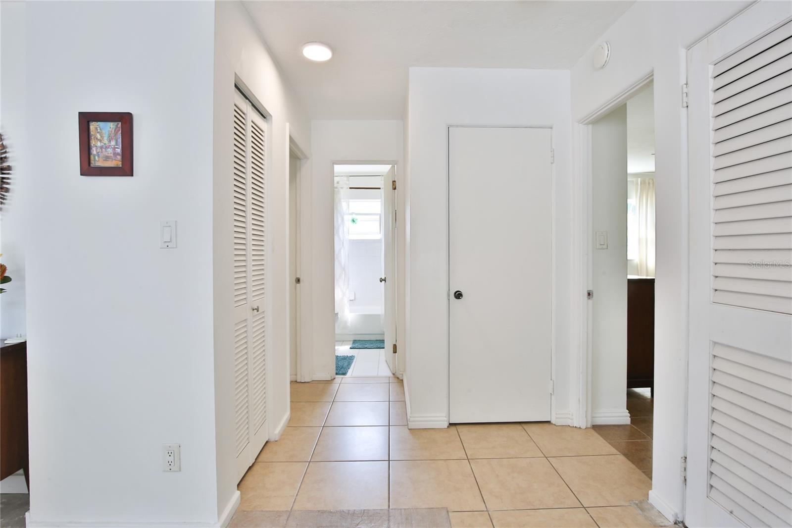 Image 12 of 36 For 1138 47th Street