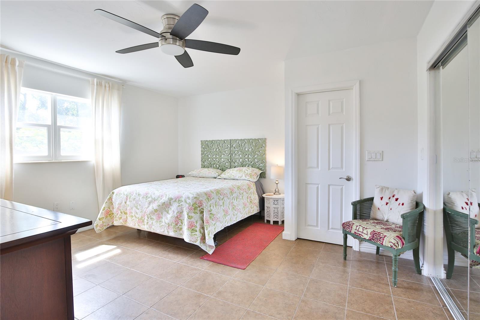 Image 13 of 36 For 1138 47th Street