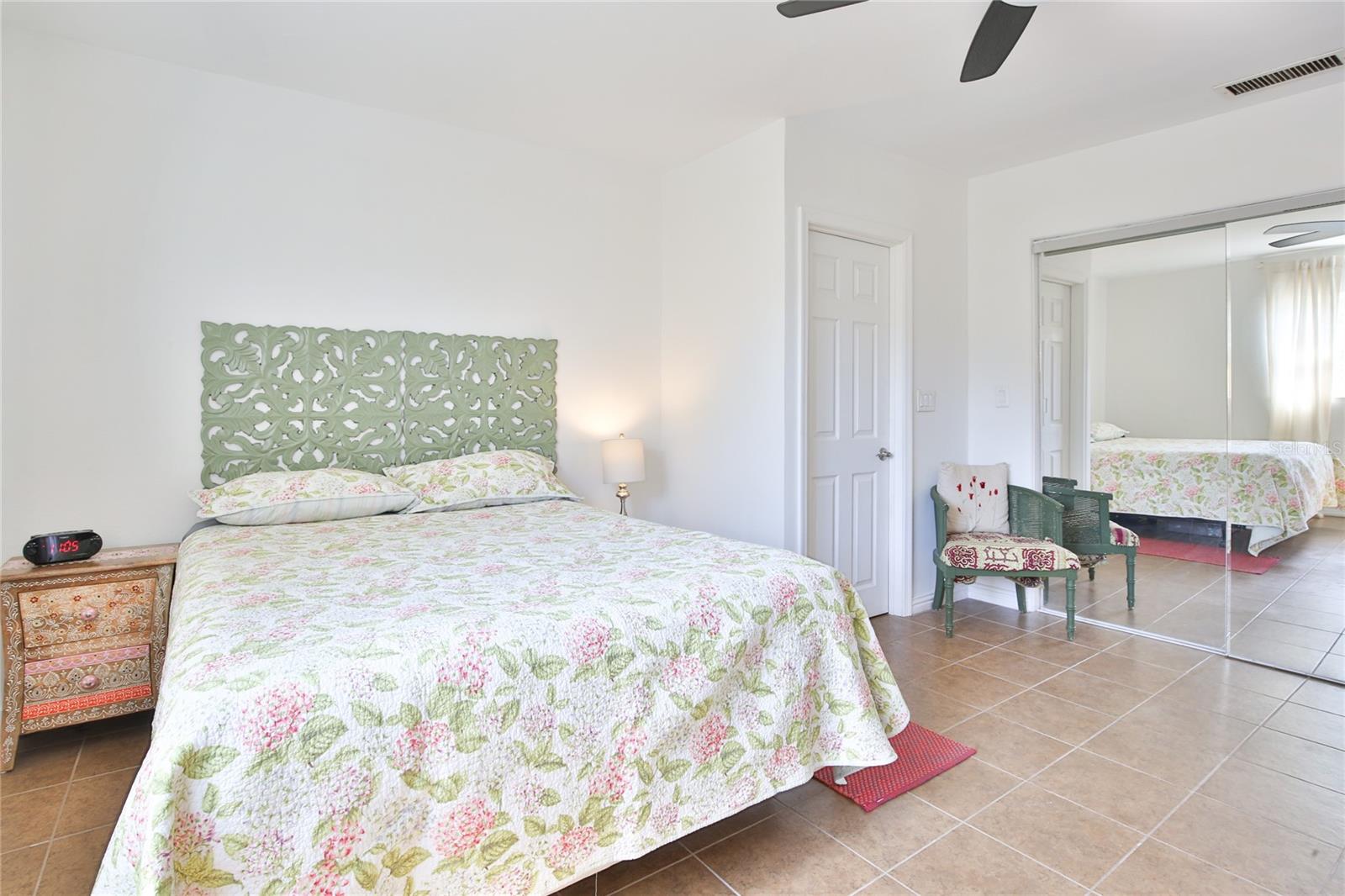 Image 14 of 36 For 1138 47th Street