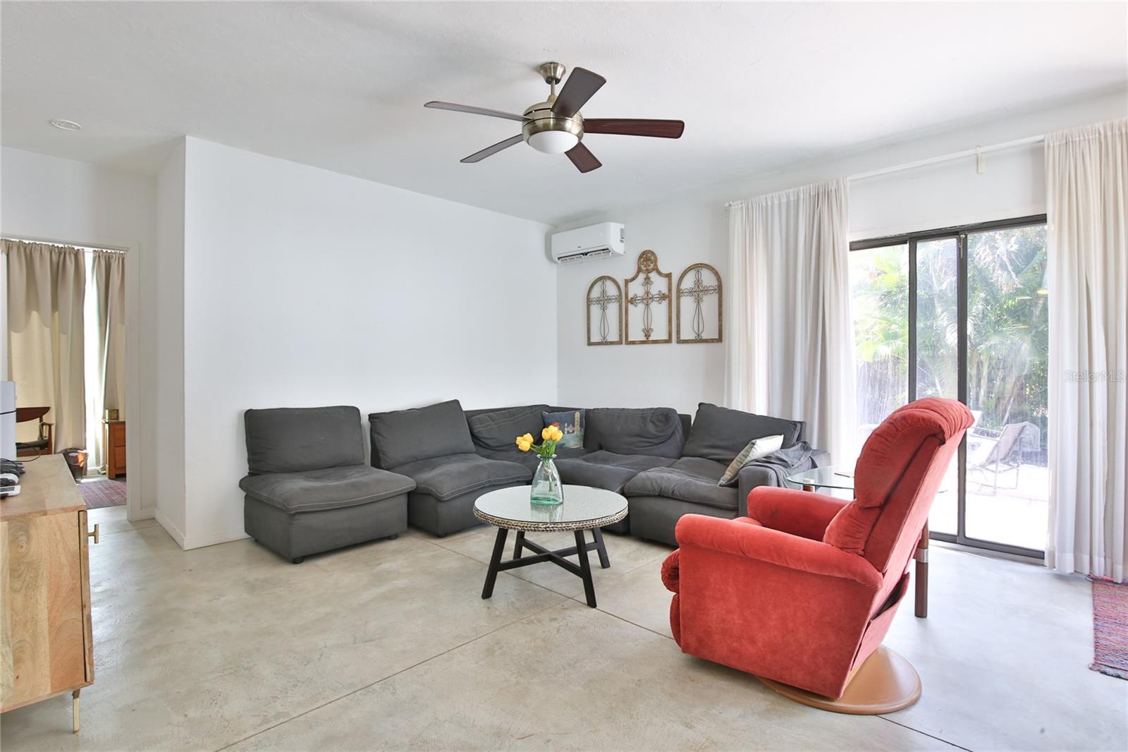 Image 23 of 36 For 1138 47th Street