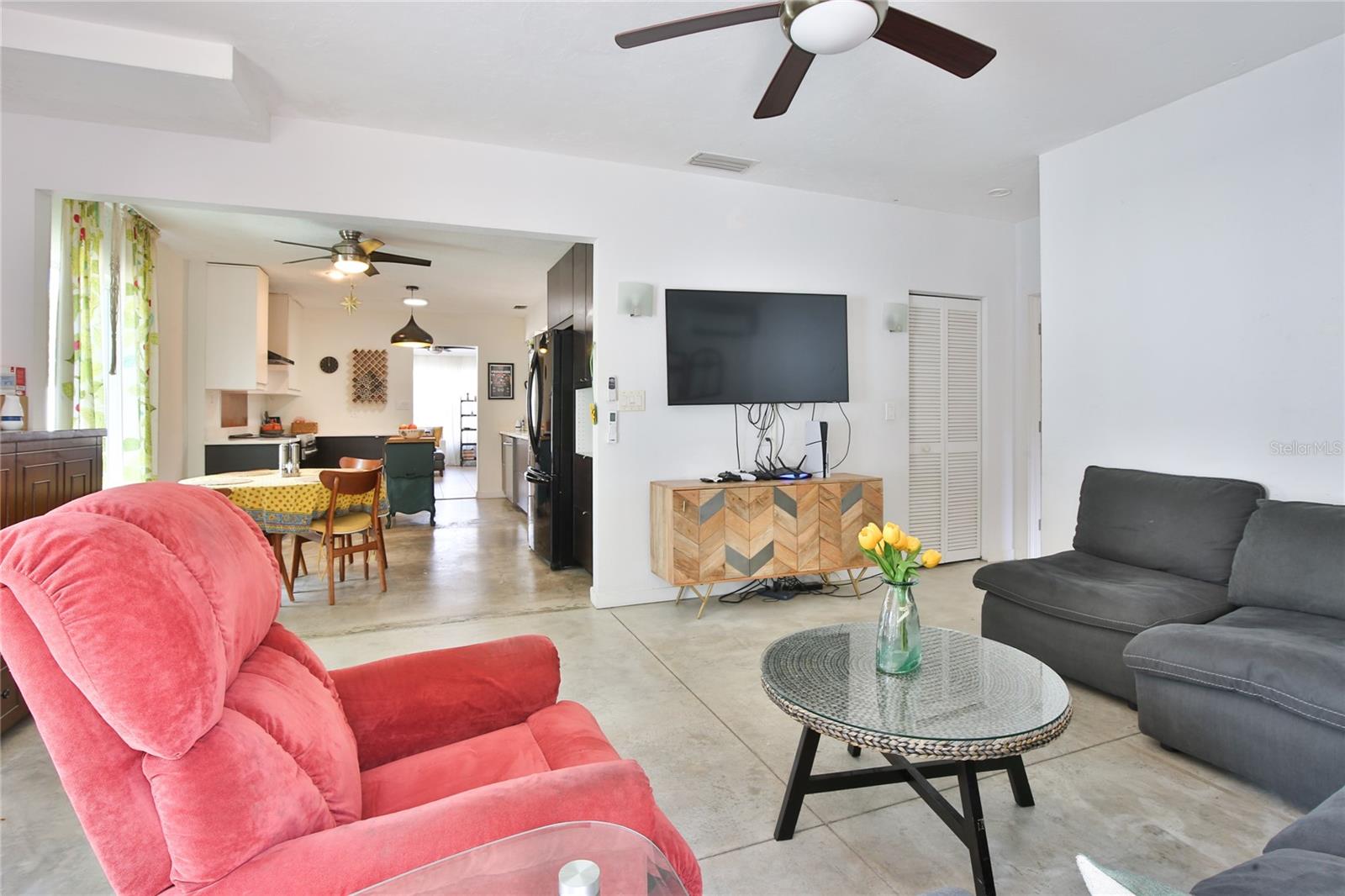 Image 24 of 36 For 1138 47th Street