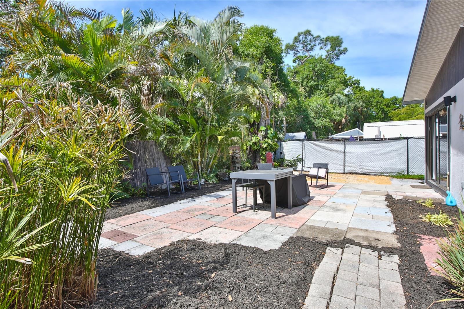 Image 28 of 36 For 1138 47th Street