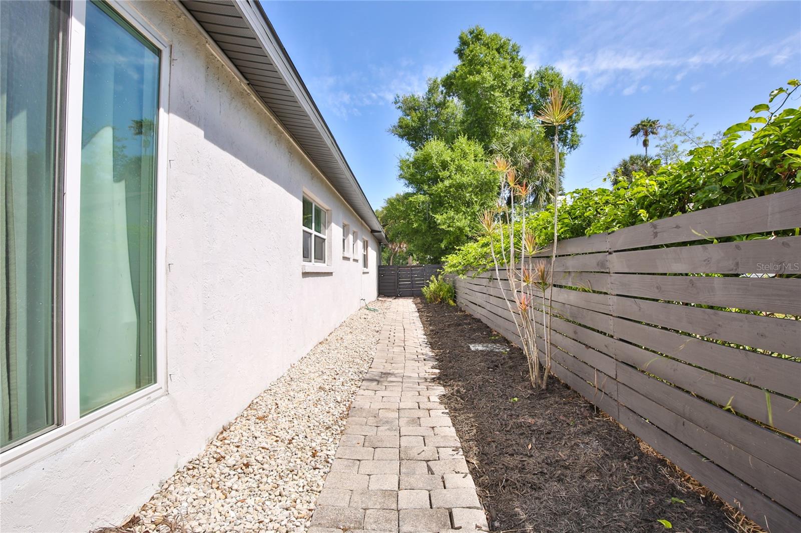 Image 30 of 36 For 1138 47th Street