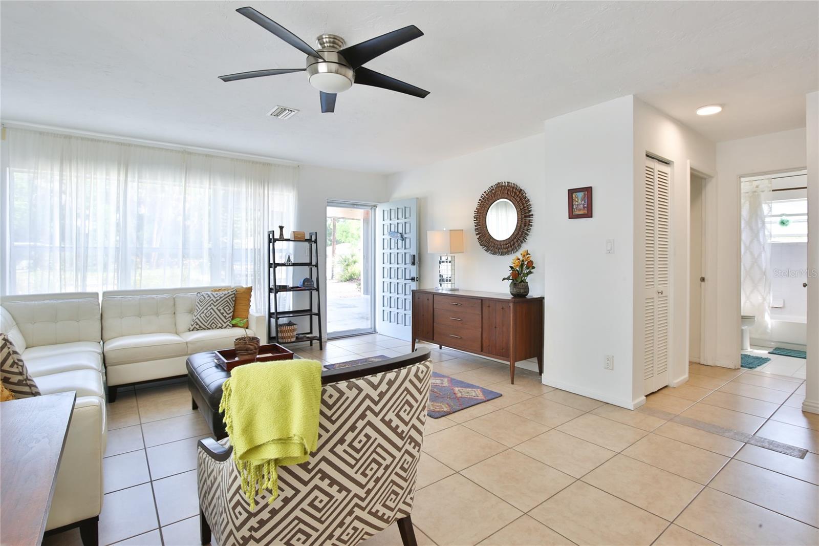 Image 7 of 36 For 1138 47th Street