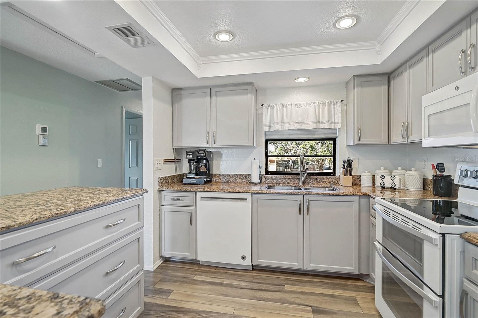 Image 11 of 37 For 1697 Northampton Street 1699-d