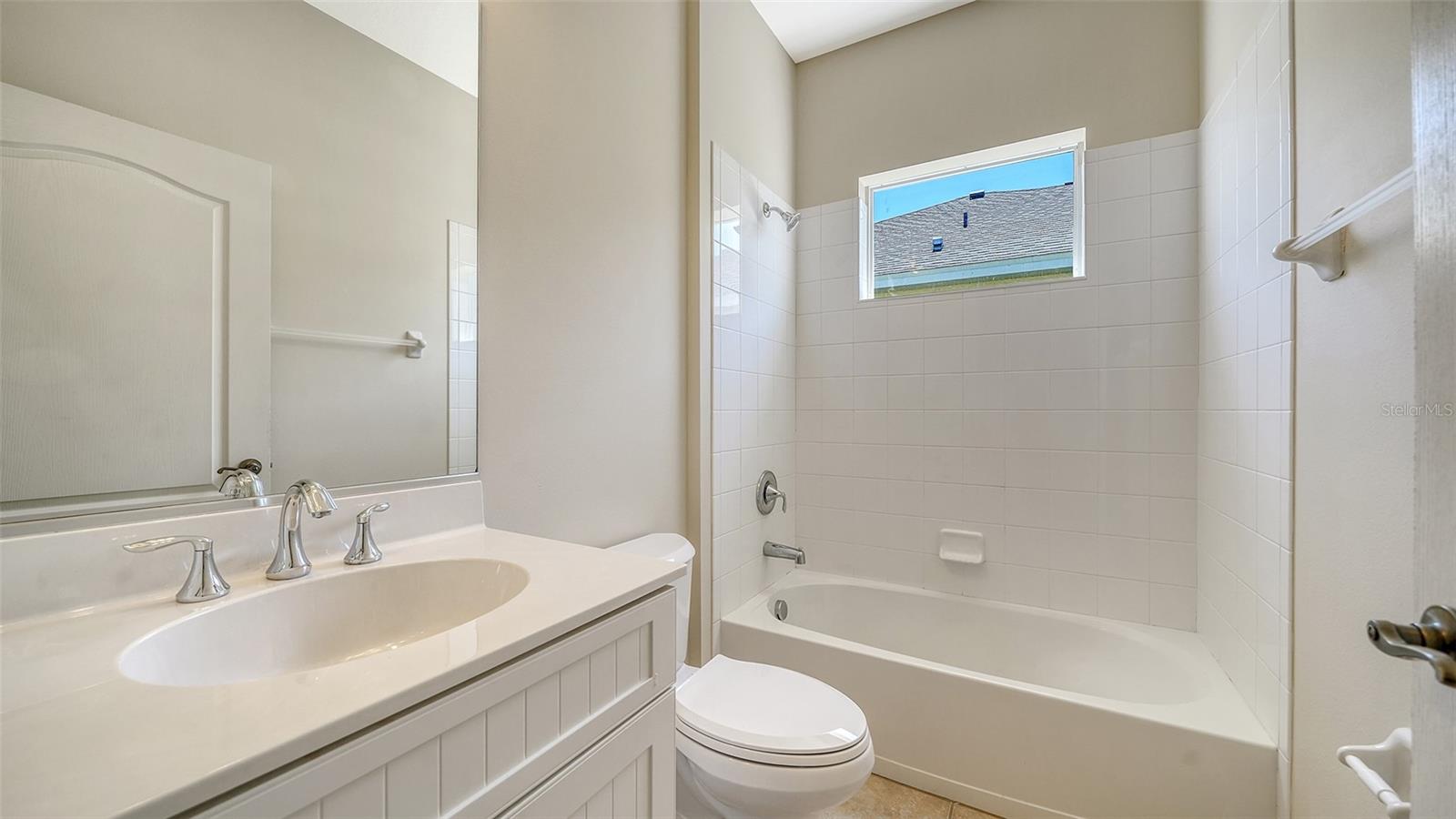 Image 28 of 53 For 1424 Blue Horizon Circle