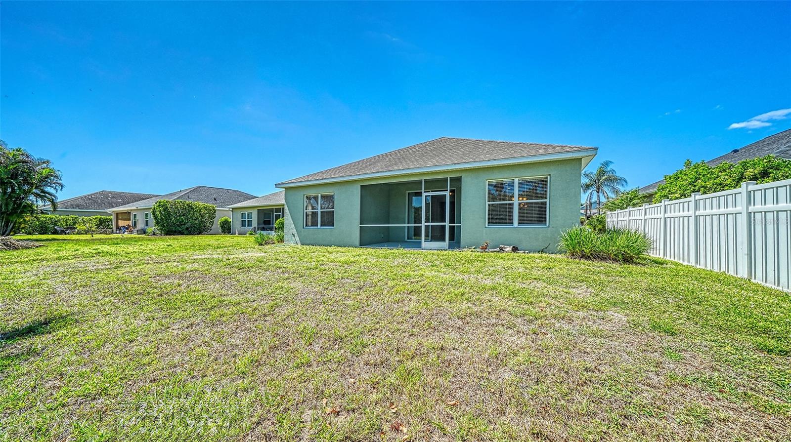 Image 33 of 53 For 1424 Blue Horizon Circle