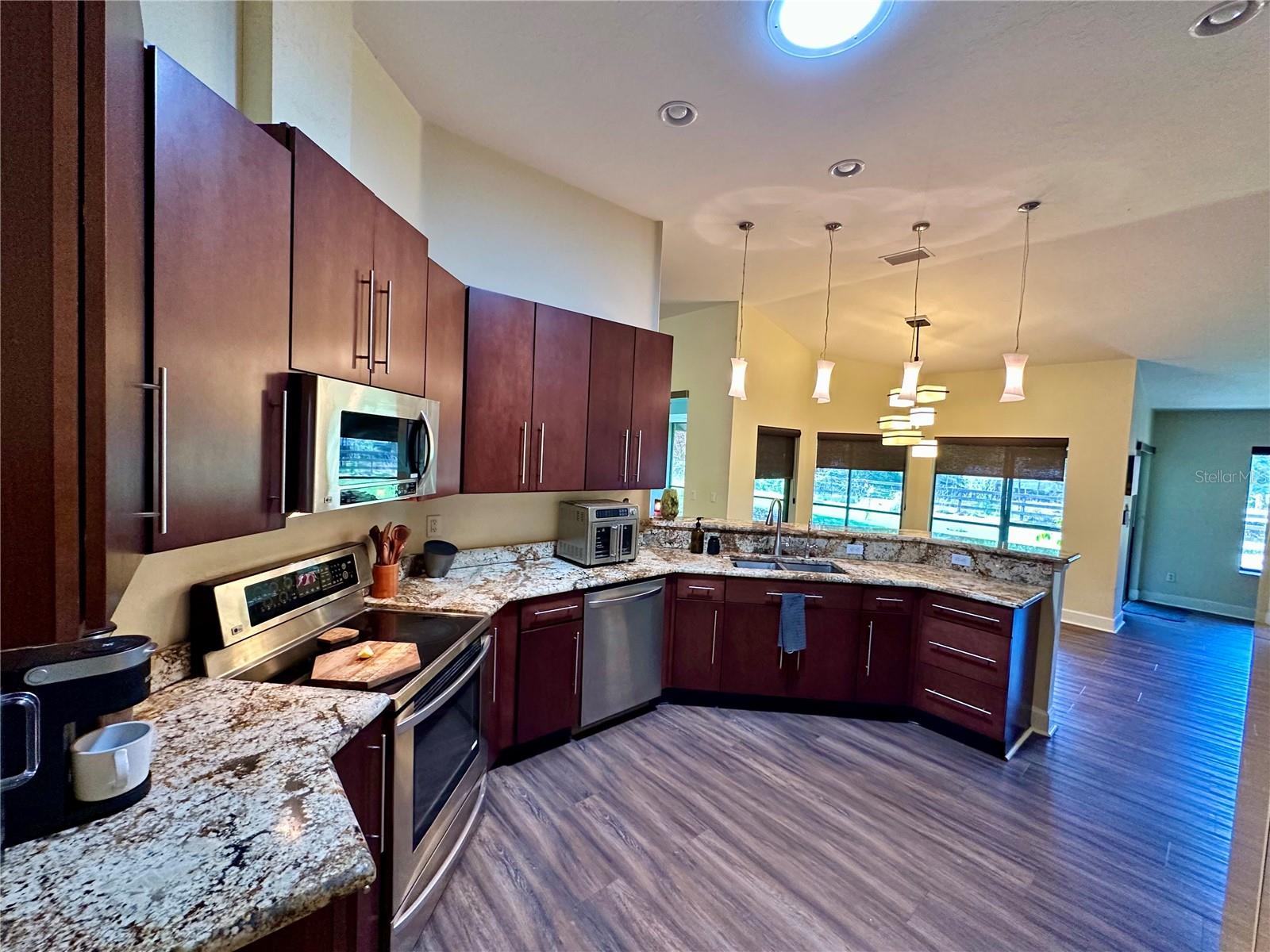 Image 16 of 70 For 7759 Estates Drive