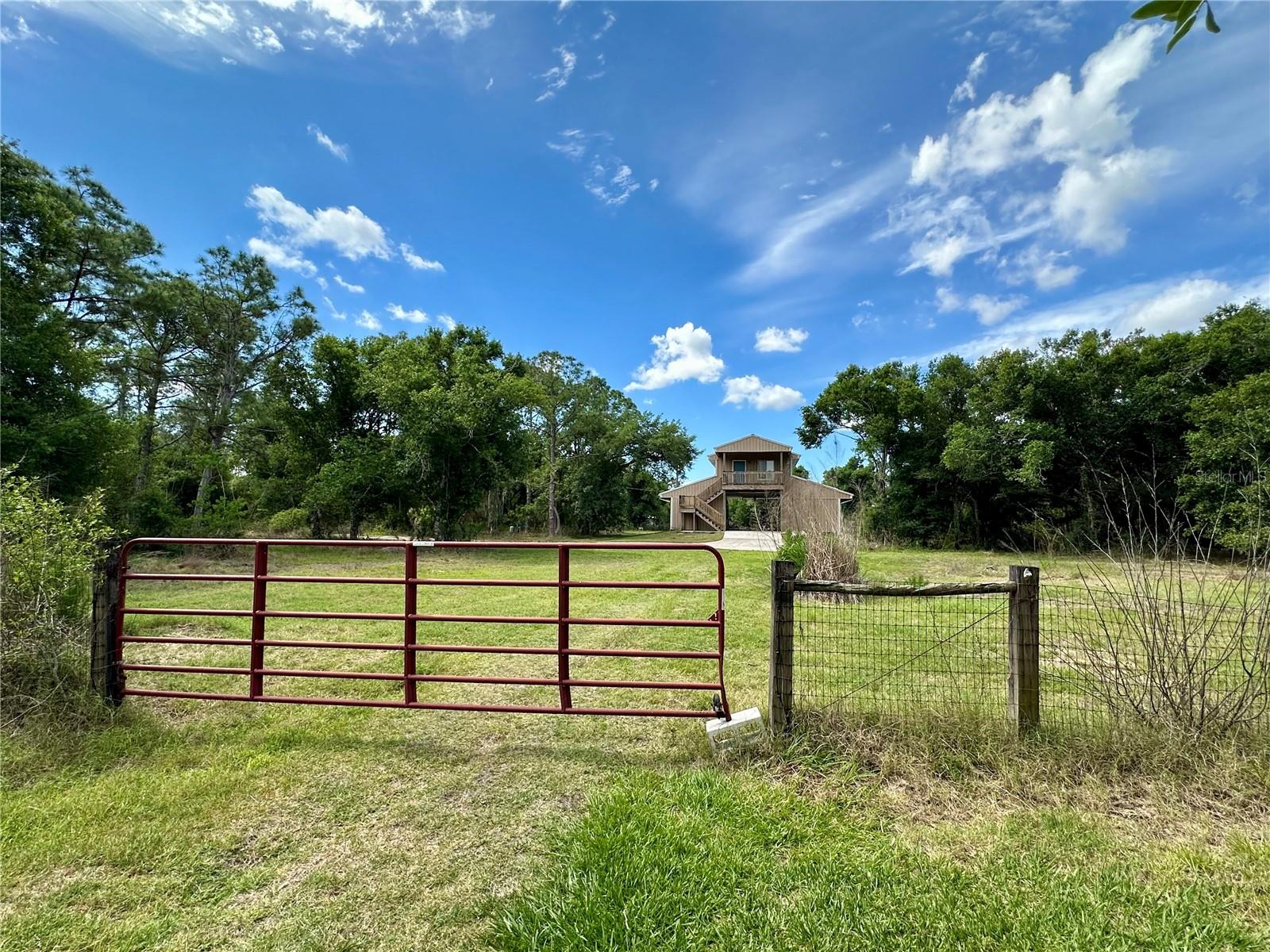 Image 40 of 70 For 7759 Estates Drive