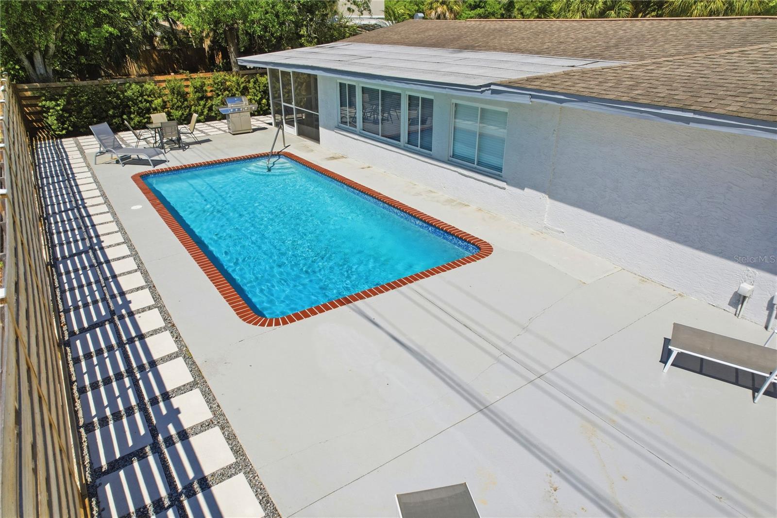 Image 17 of 69 For 630 Corwood Drive