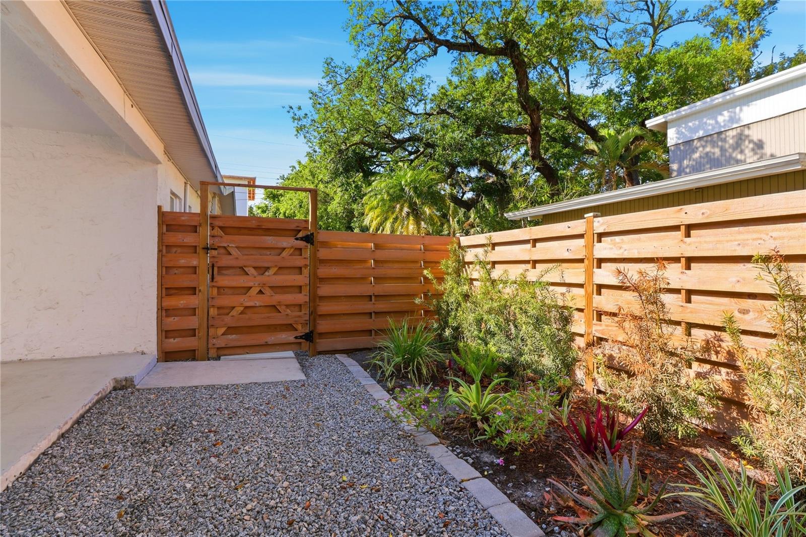 Image 7 of 69 For 630 Corwood Drive