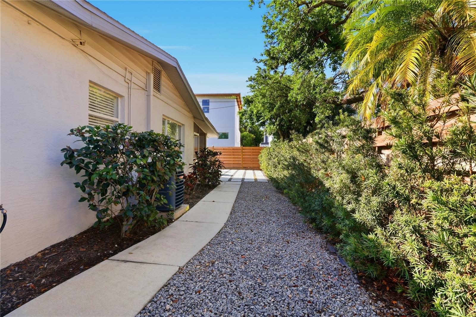 Image 9 of 69 For 630 Corwood Drive