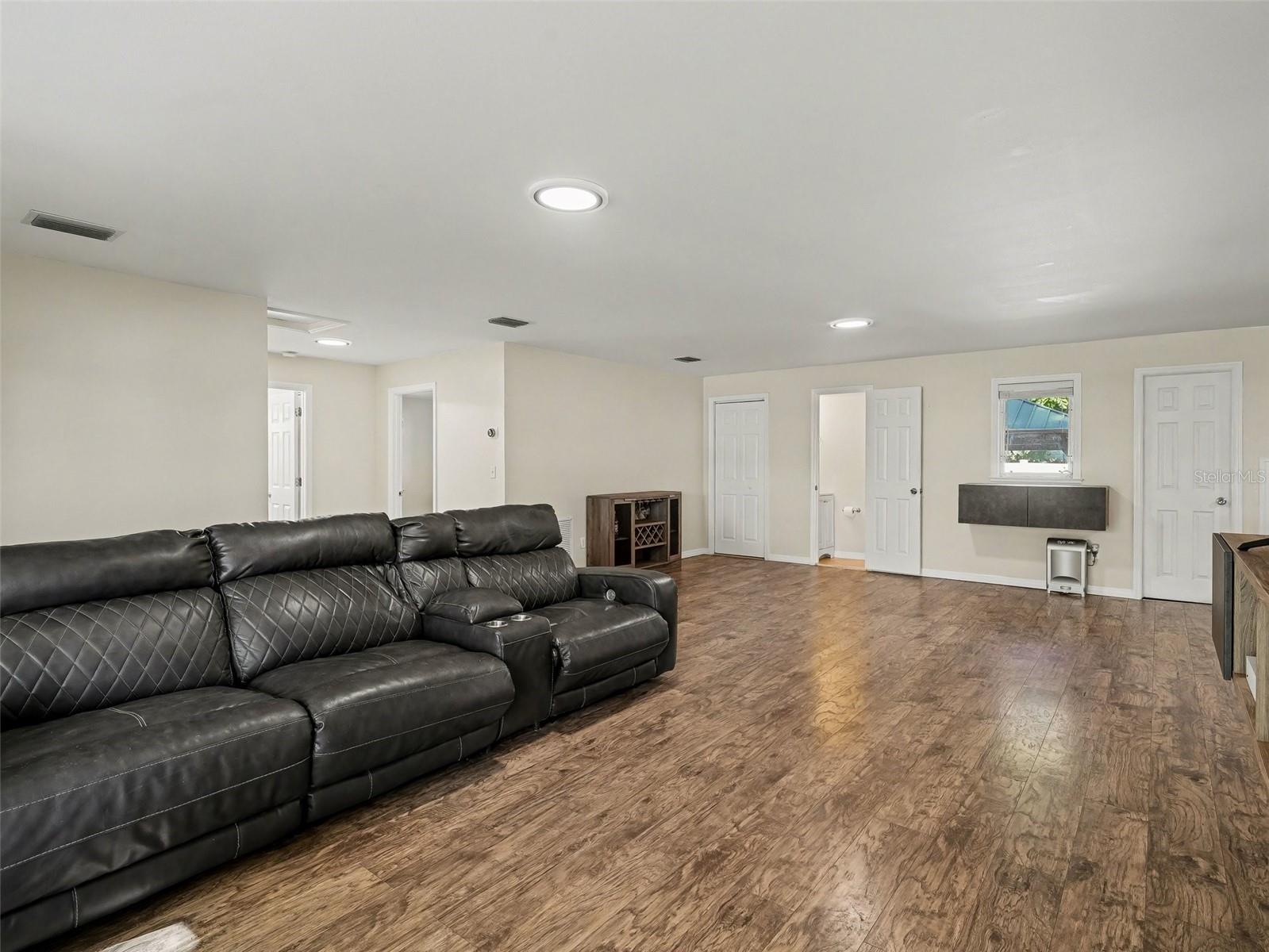 Image 13 of 56 For 704 Lockwood Ridge Road