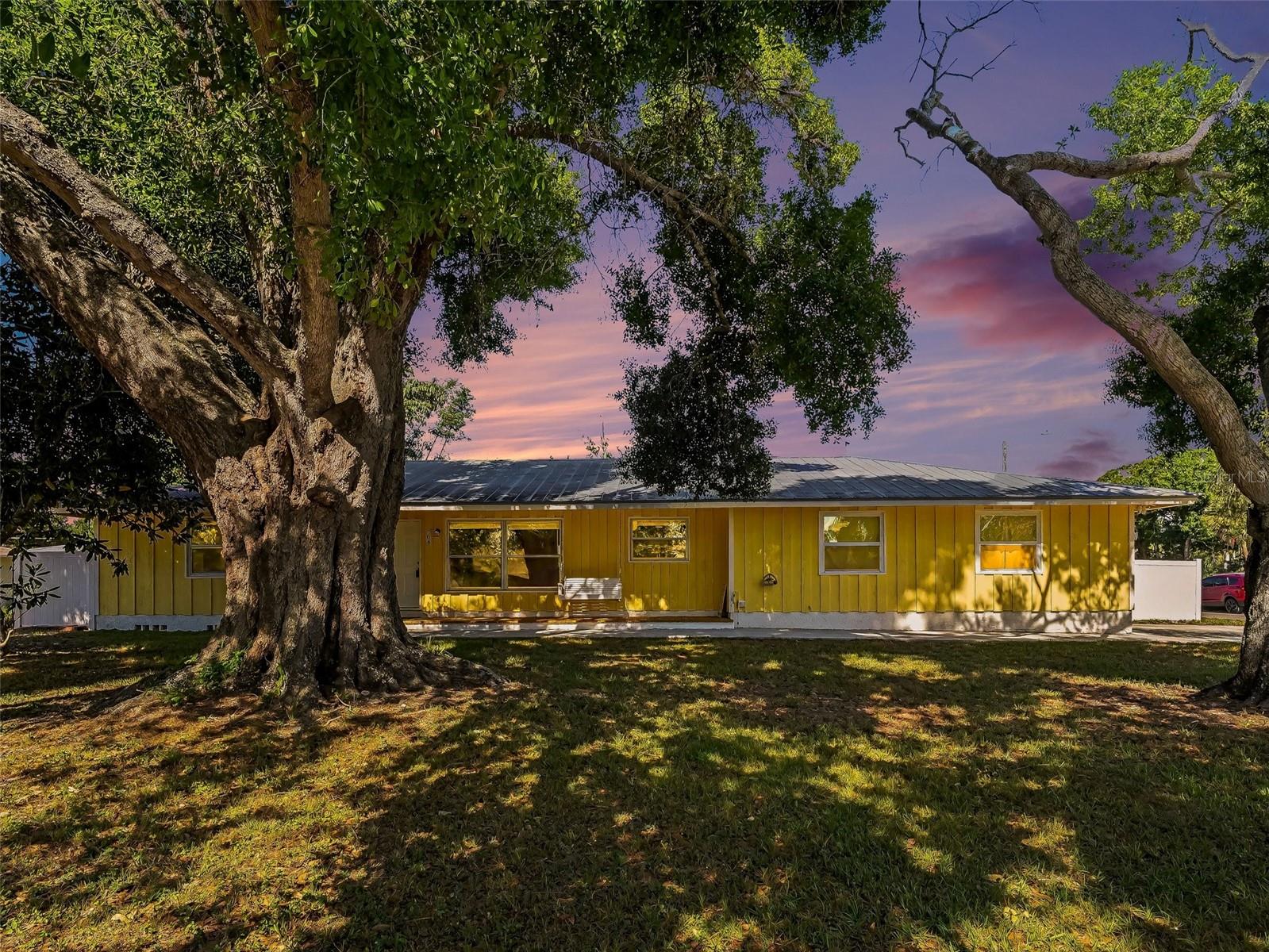 Image 2 of 56 For 704 Lockwood Ridge Road