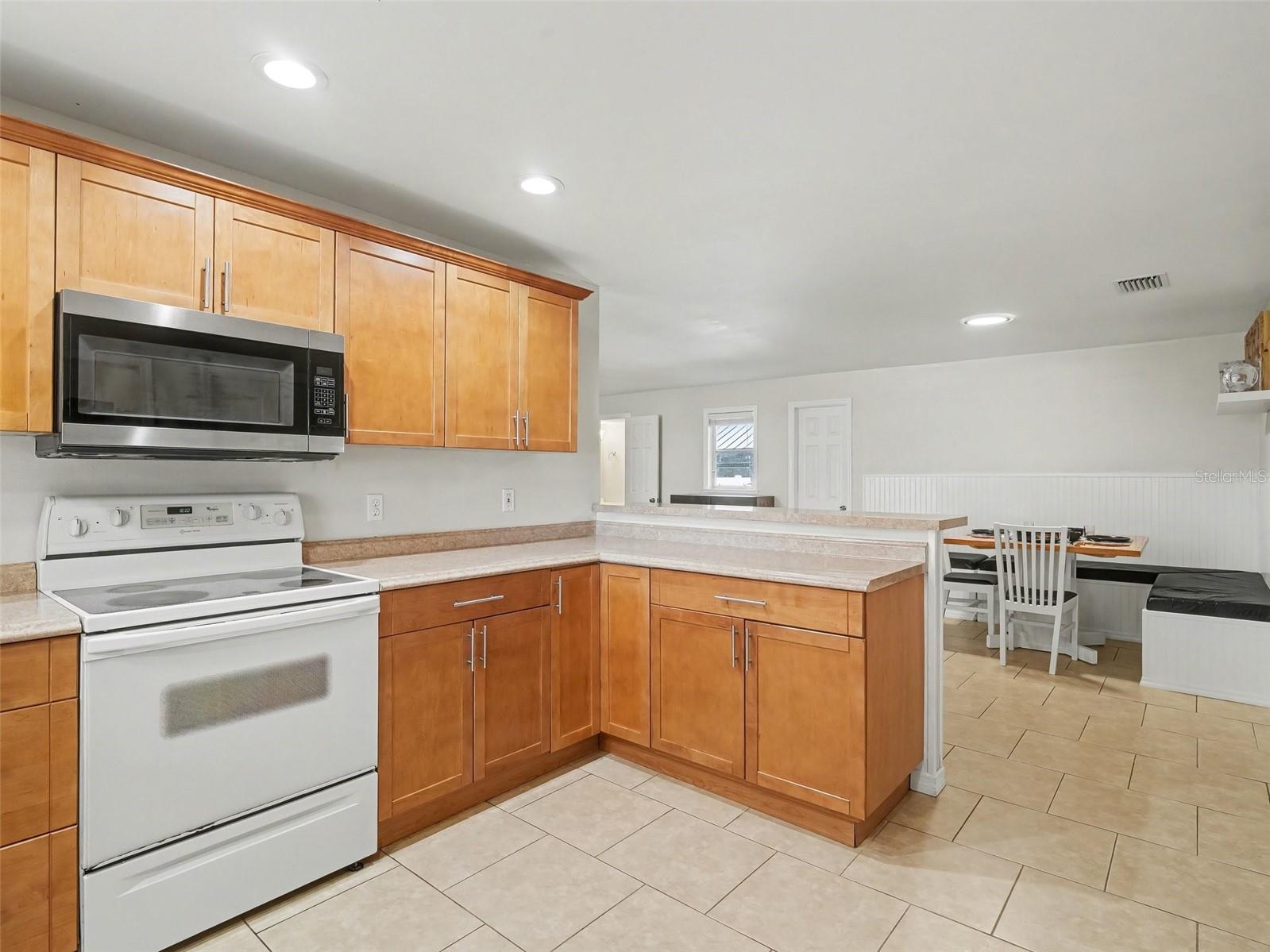 Image 20 of 56 For 704 Lockwood Ridge Road