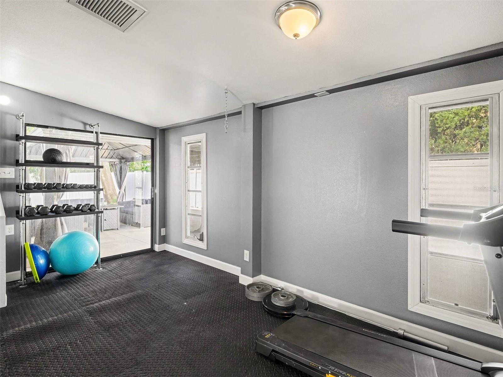 Image 32 of 56 For 704 Lockwood Ridge Road