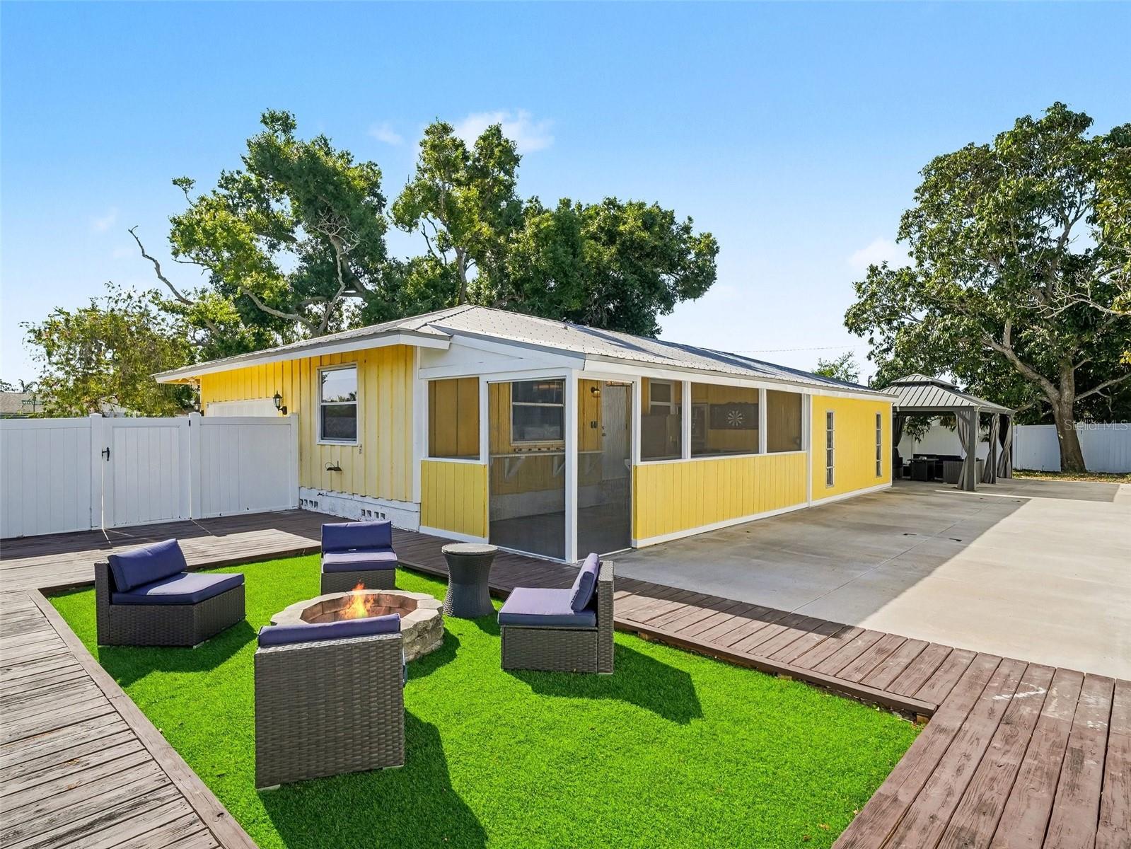 Image 36 of 56 For 704 Lockwood Ridge Road