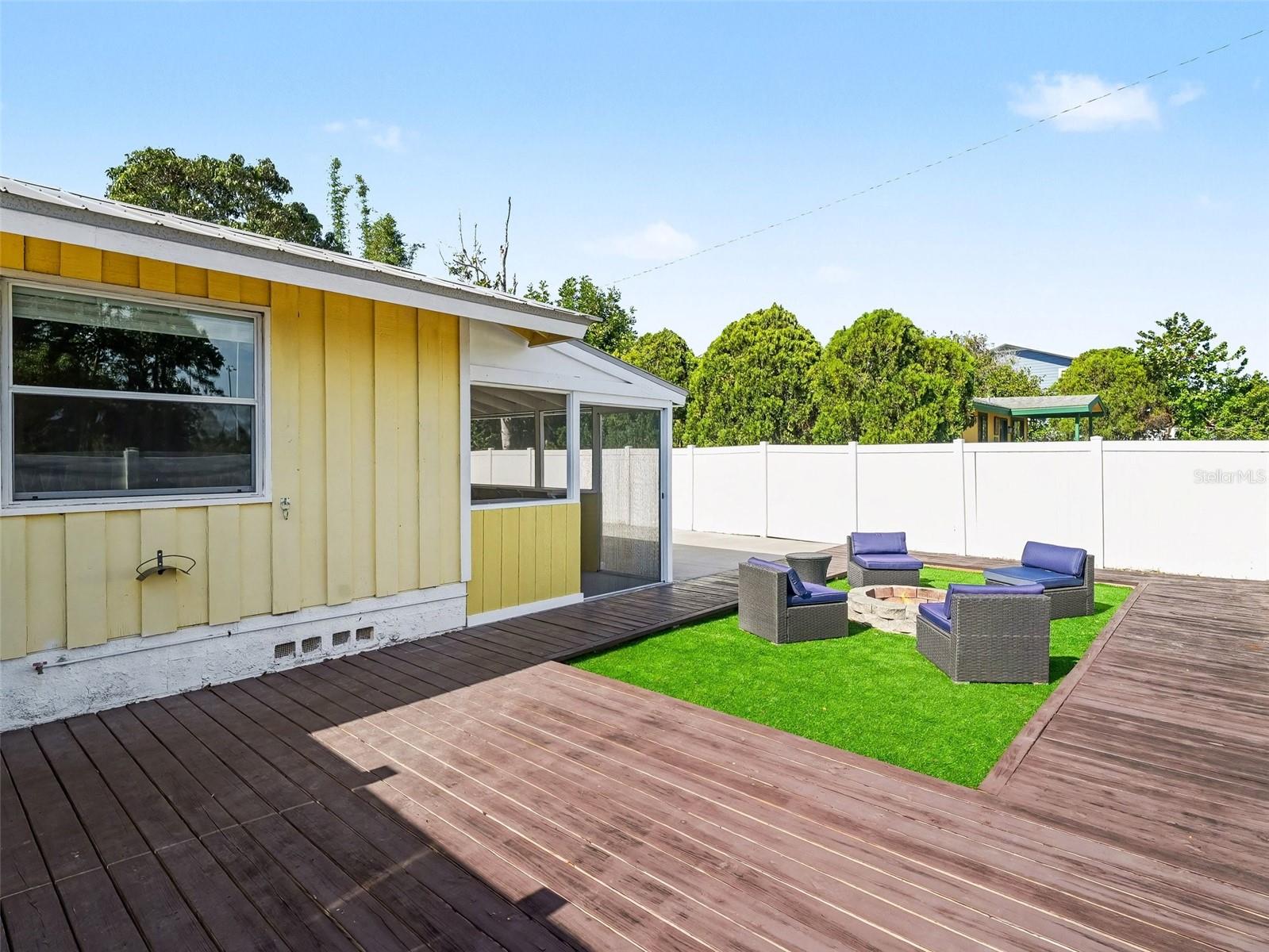 Image 37 of 56 For 704 Lockwood Ridge Road