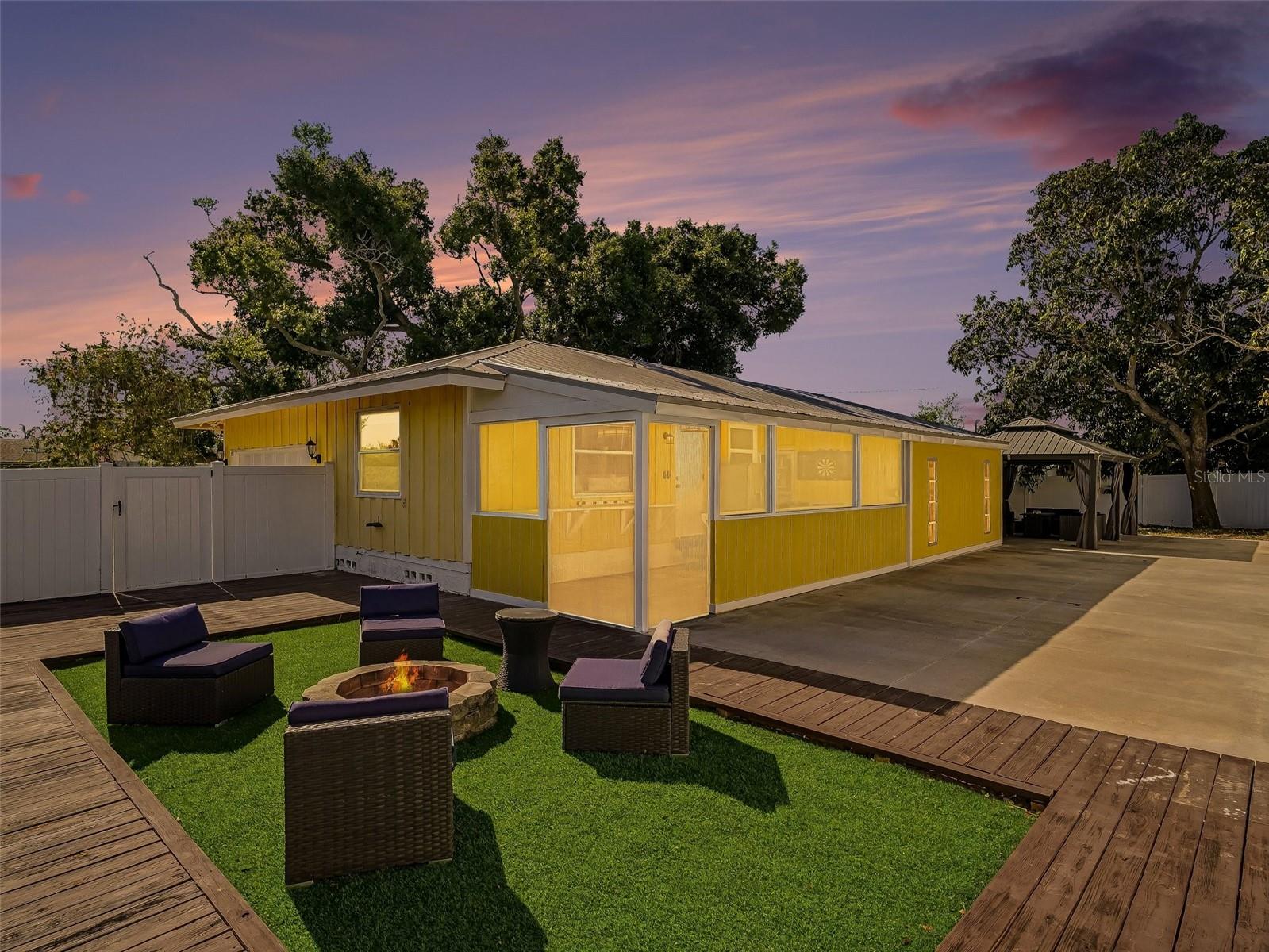 Image 38 of 56 For 704 Lockwood Ridge Road