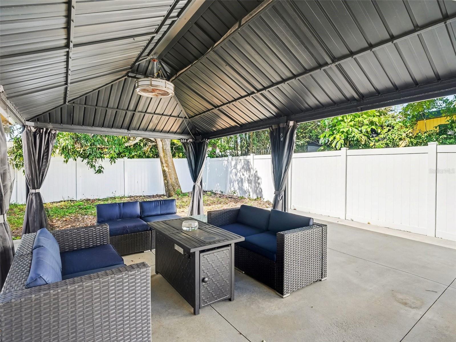 Image 39 of 56 For 704 Lockwood Ridge Road