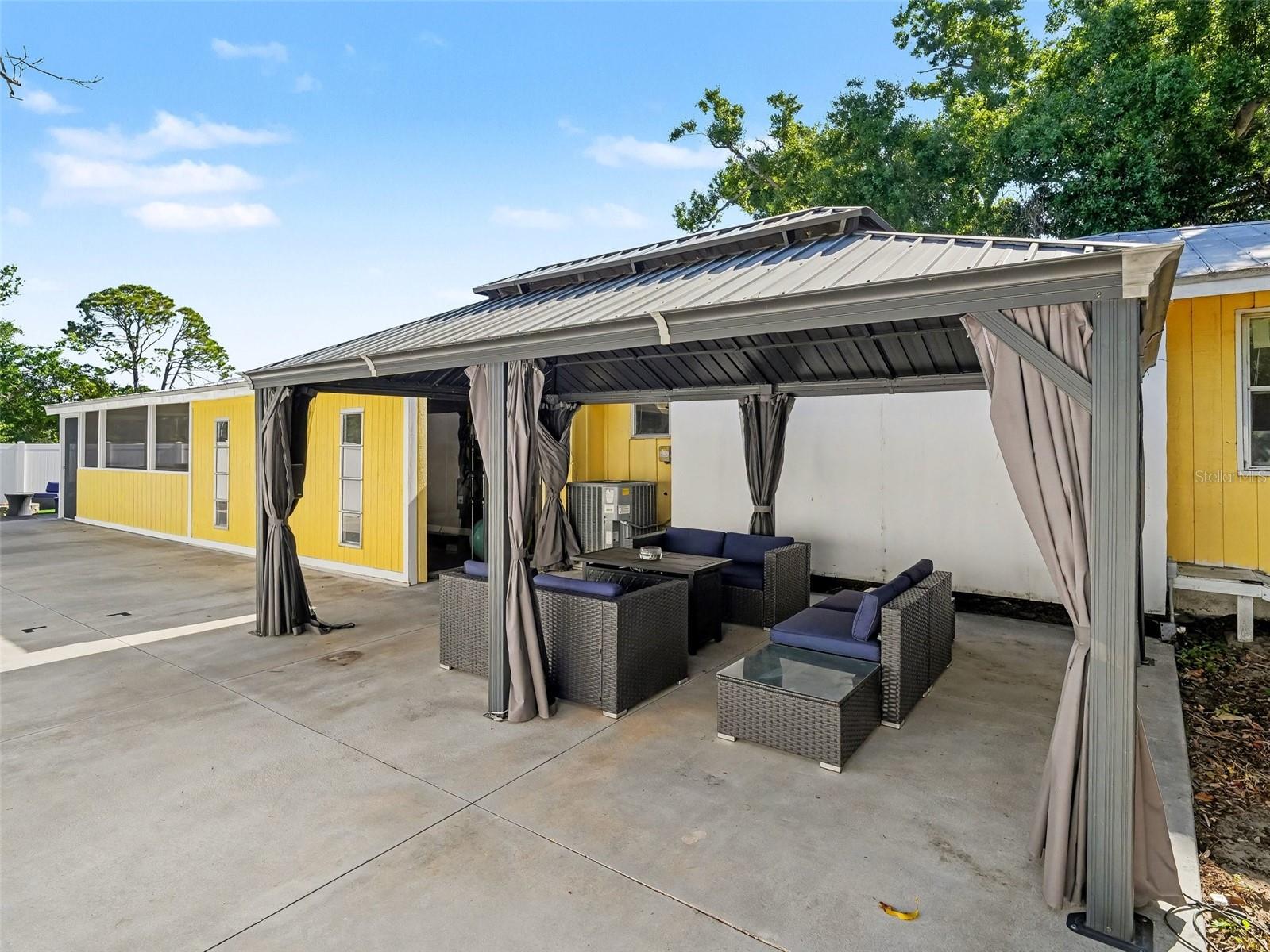 Image 40 of 56 For 704 Lockwood Ridge Road