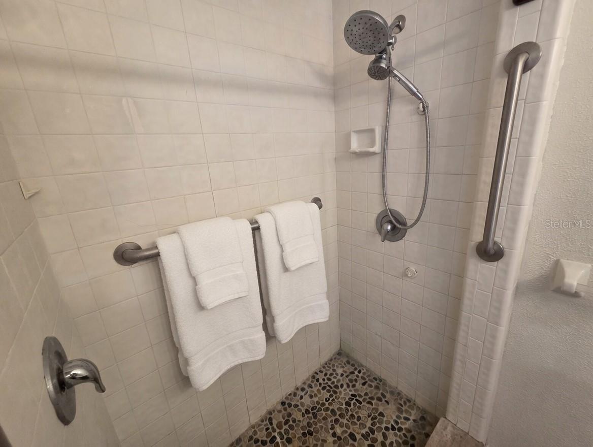 Image 26 of 65 For 7783 Saddle Creek Trail