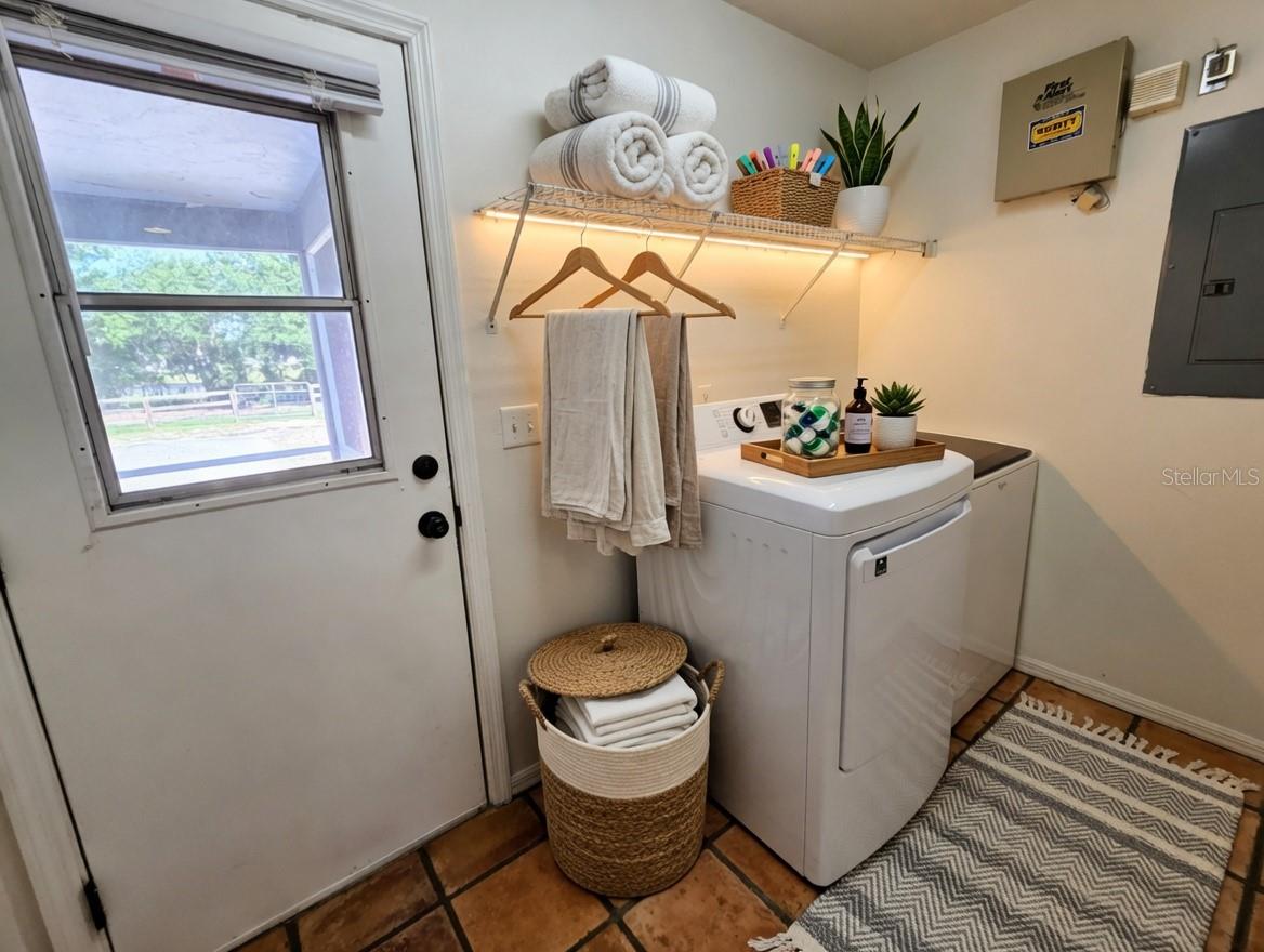 Image 45 of 65 For 7783 Saddle Creek Trail