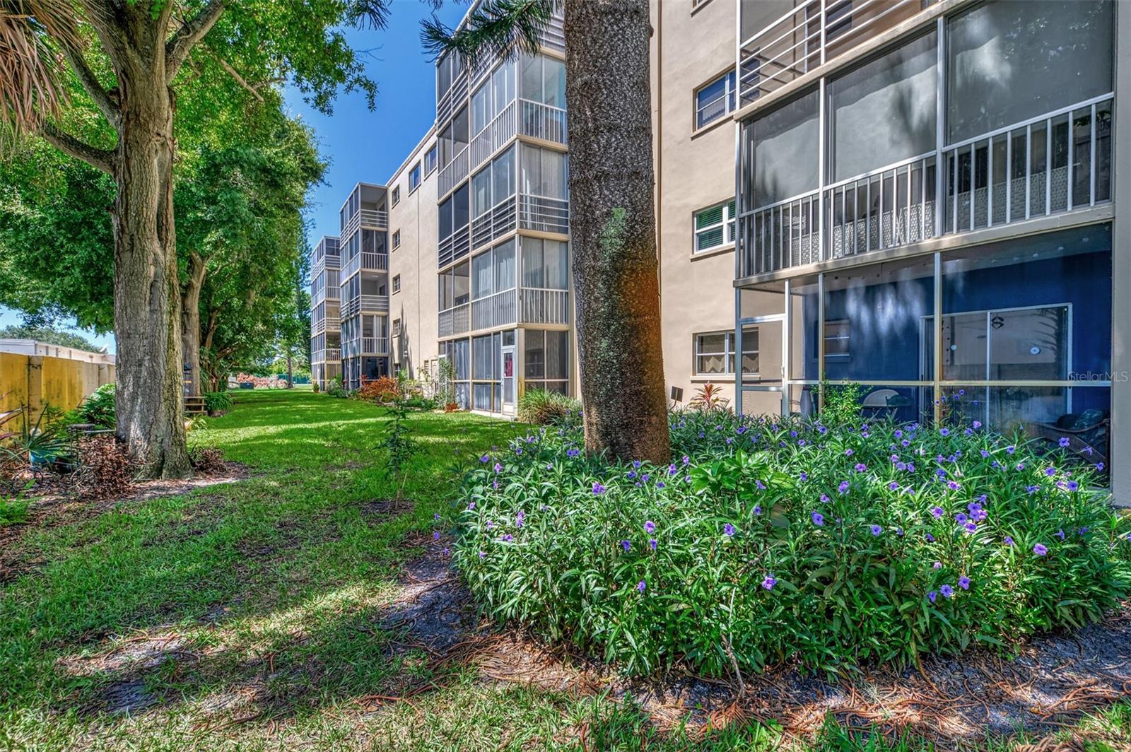 Image 32 of 41 For 4460 Ironwood Circle 102a