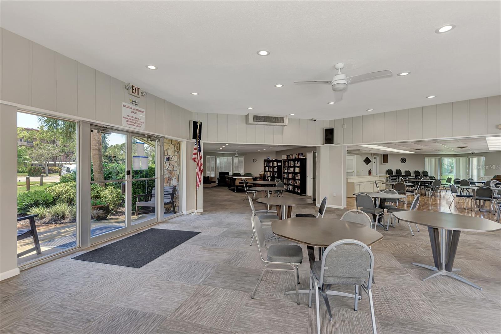 Image 35 of 41 For 4460 Ironwood Circle 102a