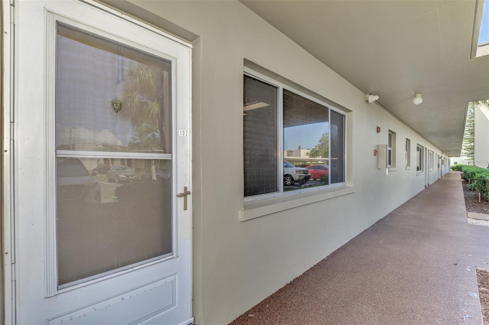 Image 5 of 41 For 4460 Ironwood Circle 102a