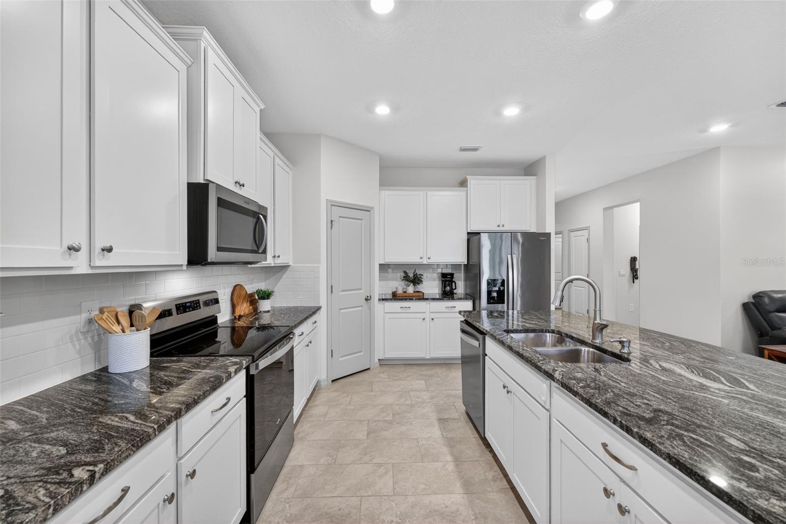 Image 22 of 62 For 5667 Woodland Sage Drive