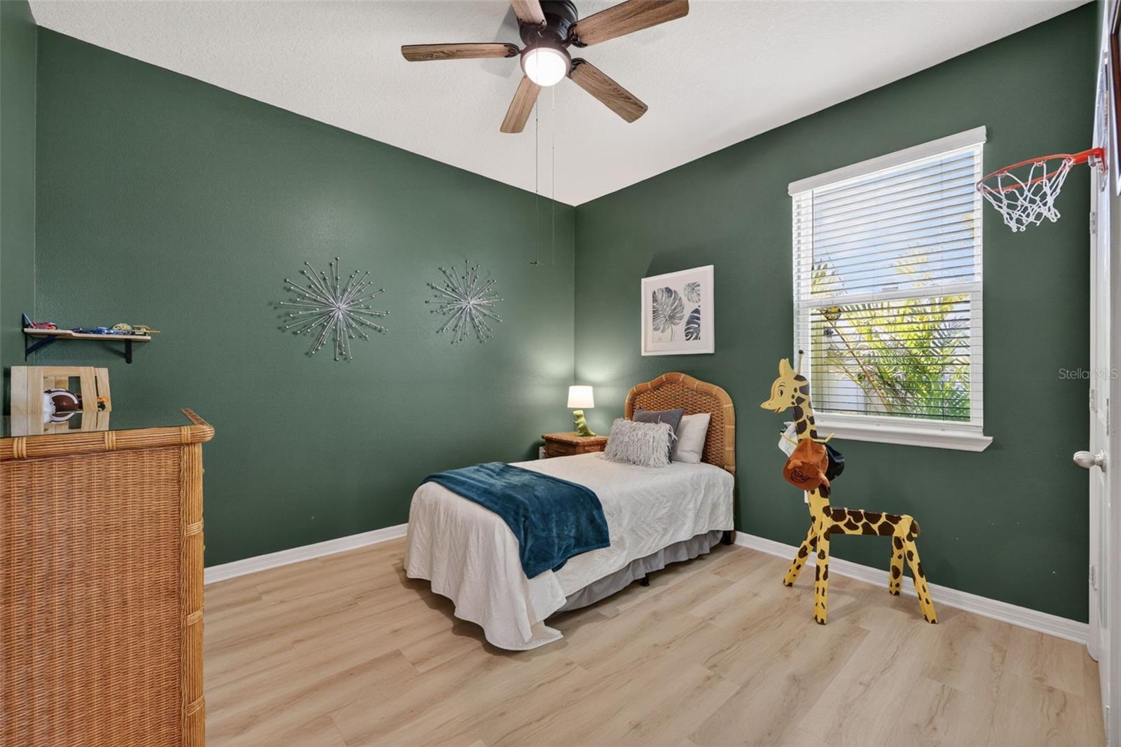 Image 31 of 62 For 5667 Woodland Sage Drive