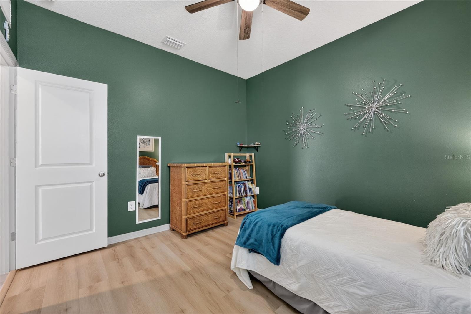 Image 32 of 62 For 5667 Woodland Sage Drive