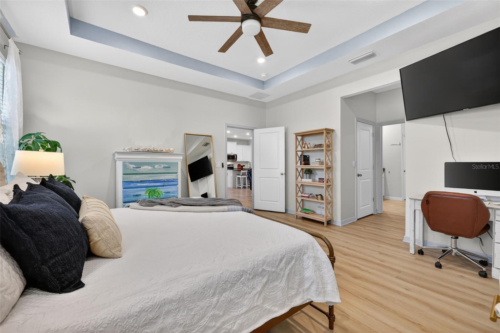 Image 8 of 62 For 5667 Woodland Sage Drive