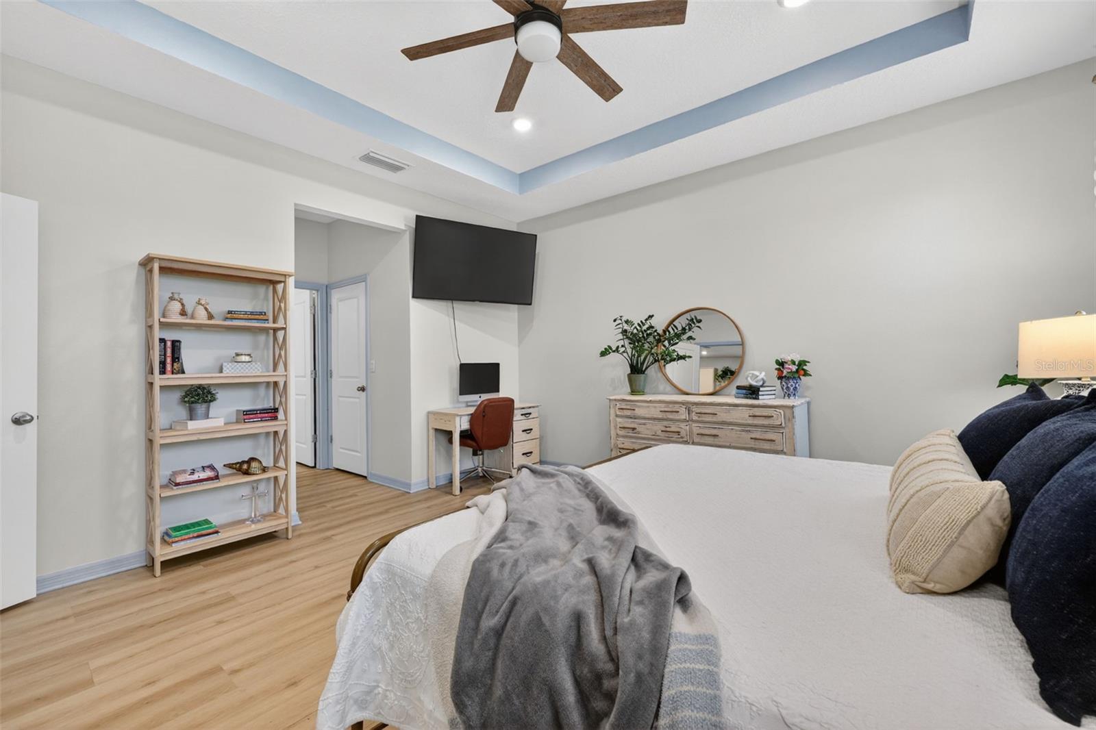 Image 9 of 62 For 5667 Woodland Sage Drive