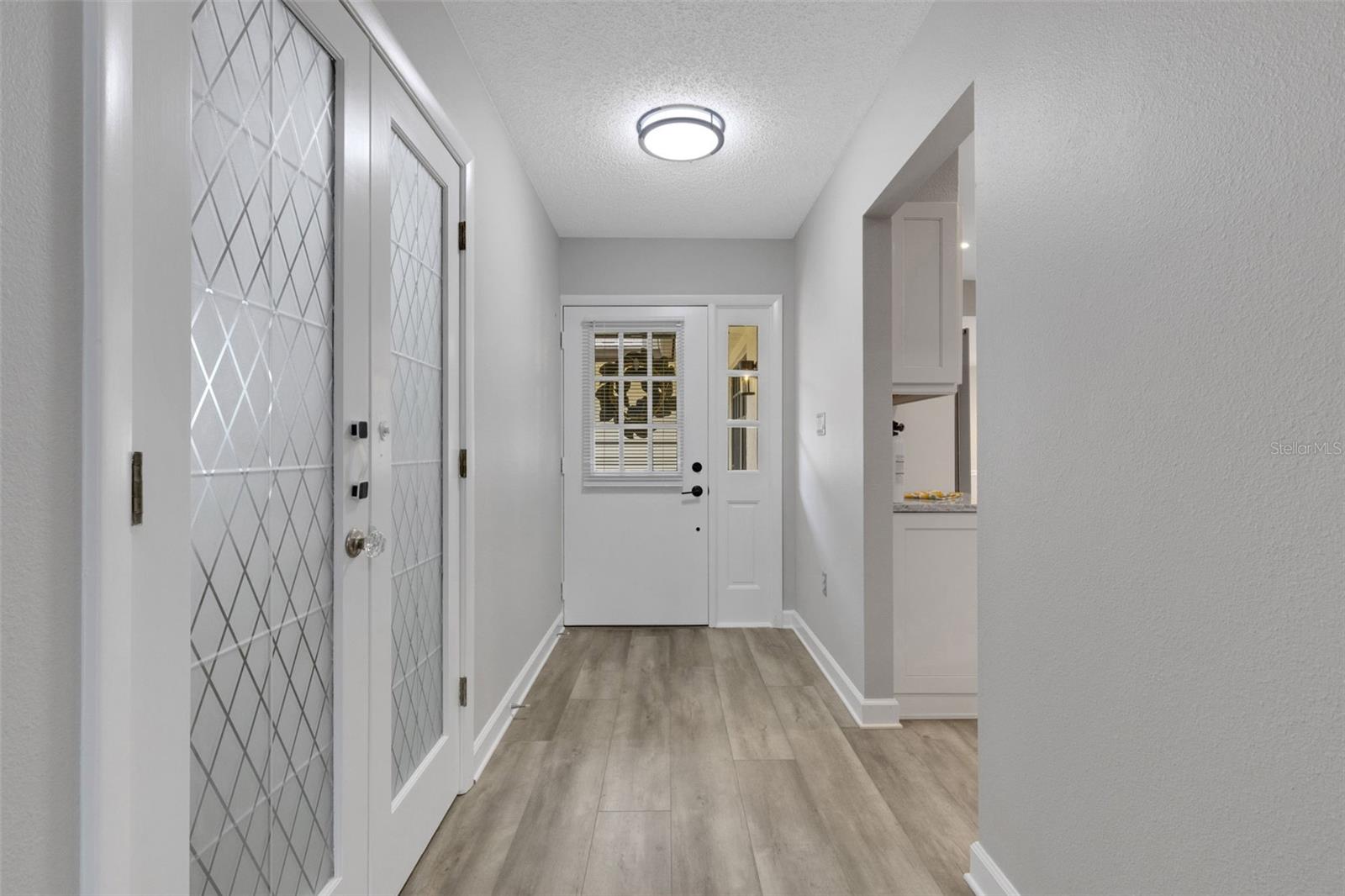Image 4 of 68 For 4418 La Jolla Drive