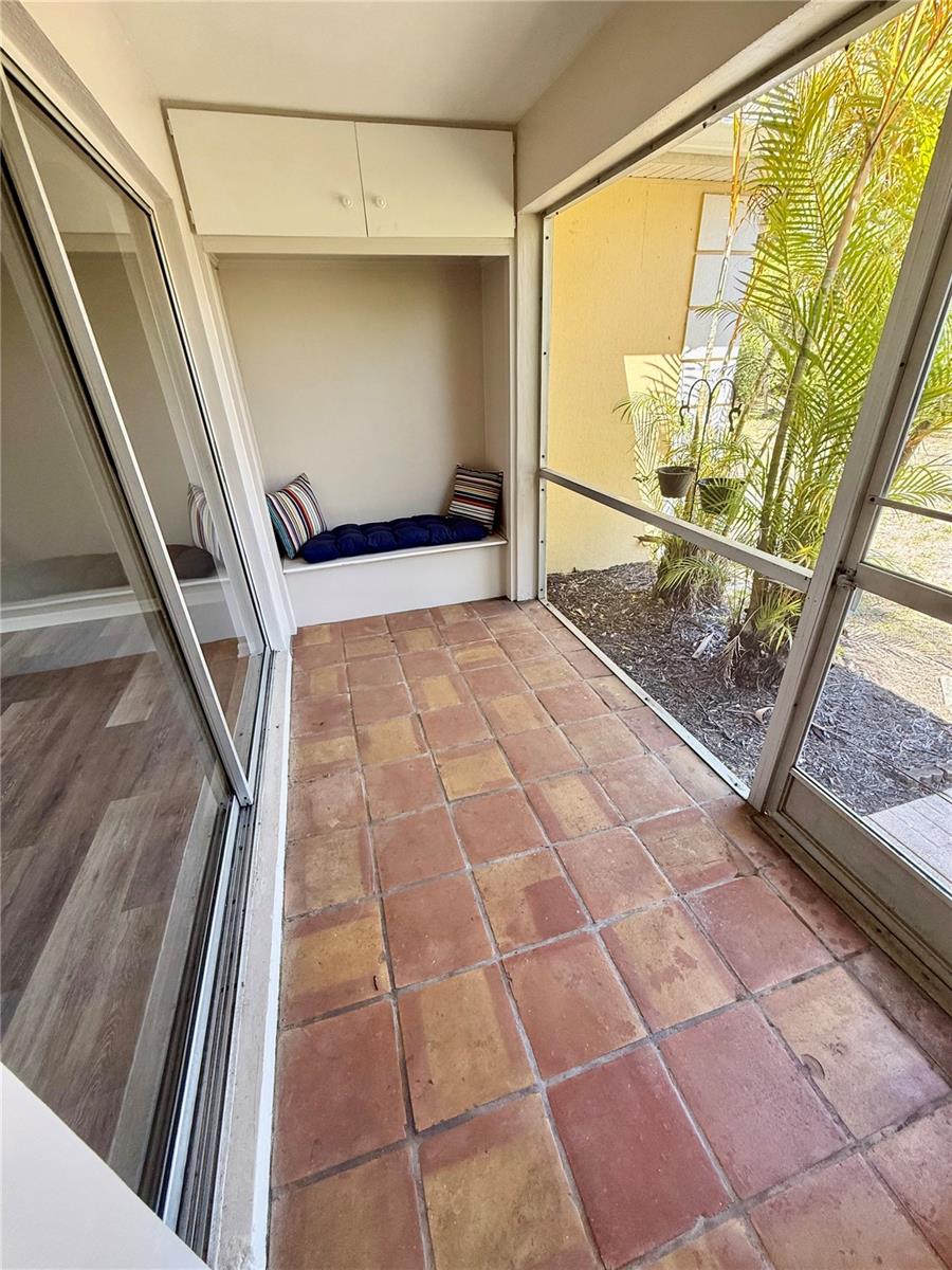 Image 10 of 28 For 2403 Aspinwall Street